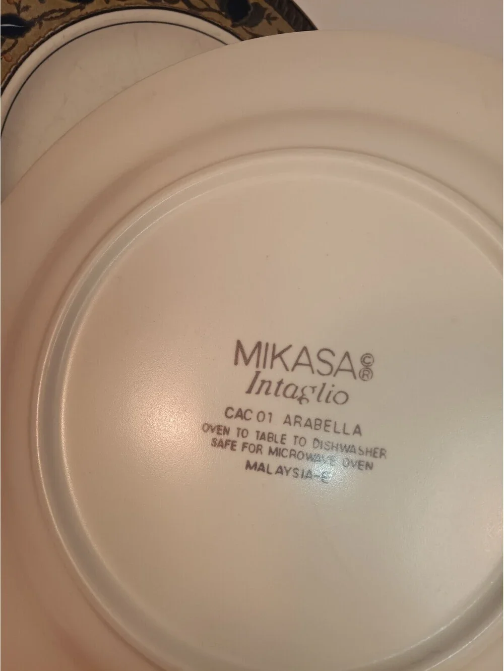 Mikasa Intaglio Arabella Salad Plate 8.5